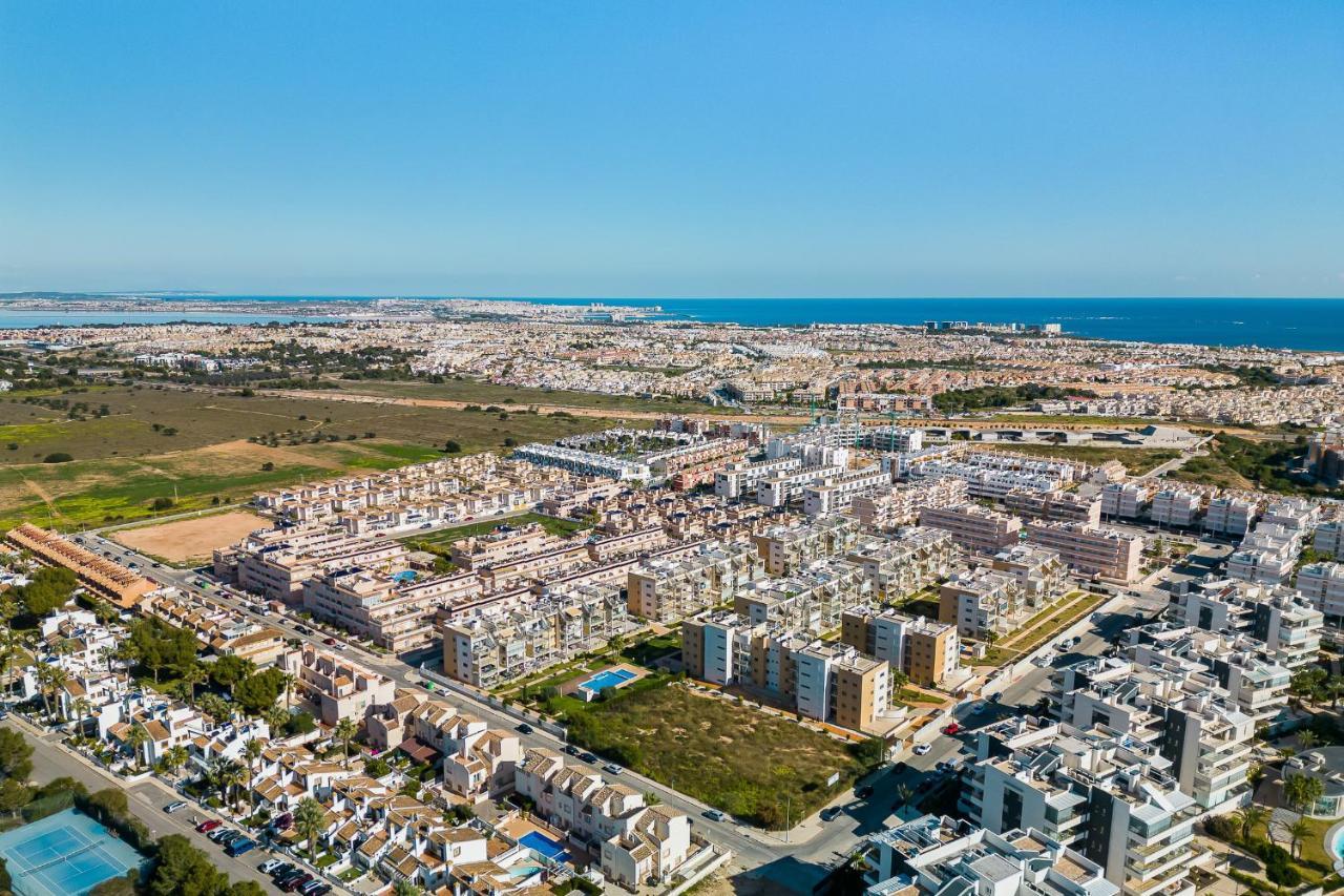 Bungalow La Zenia Cerca De La Playa オリウエラ エクステリア 写真