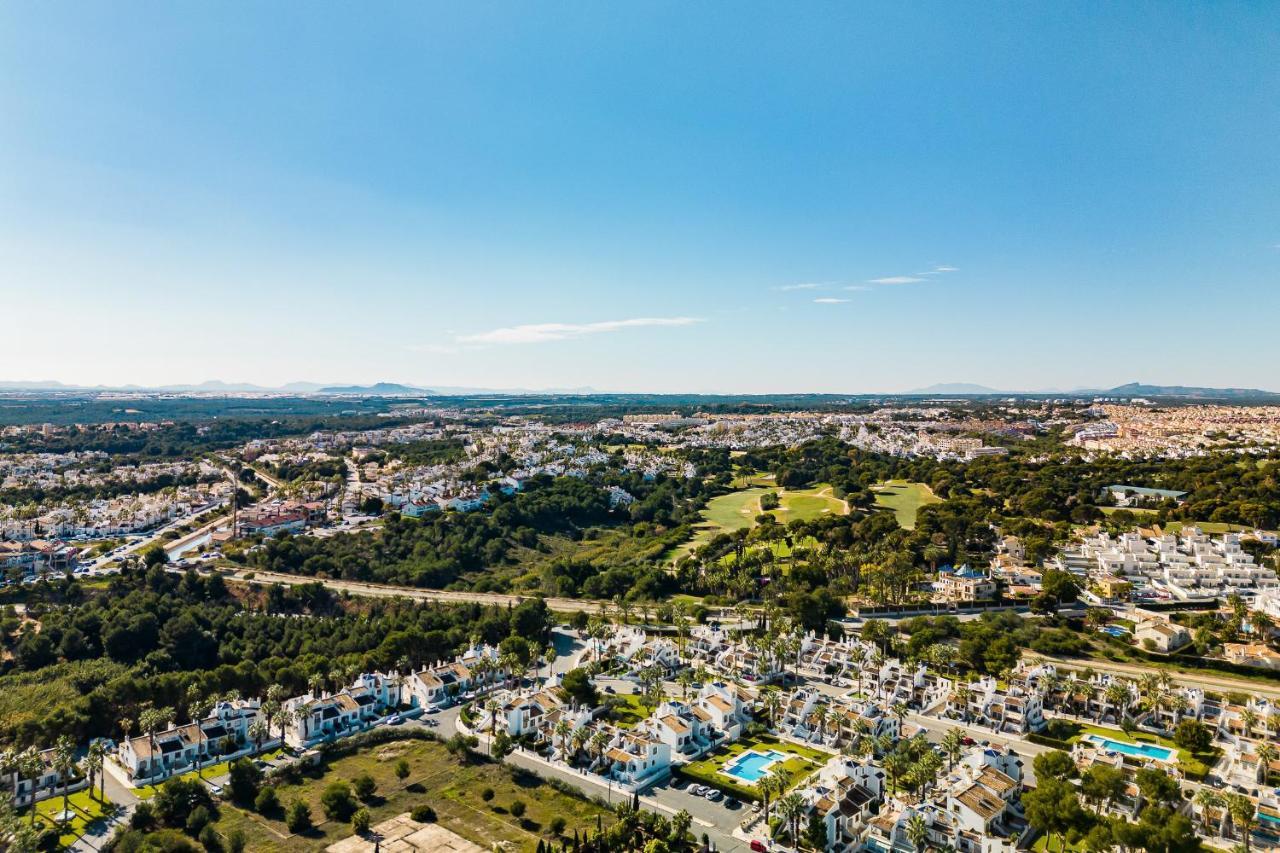 Bungalow La Zenia Cerca De La Playa オリウエラ エクステリア 写真