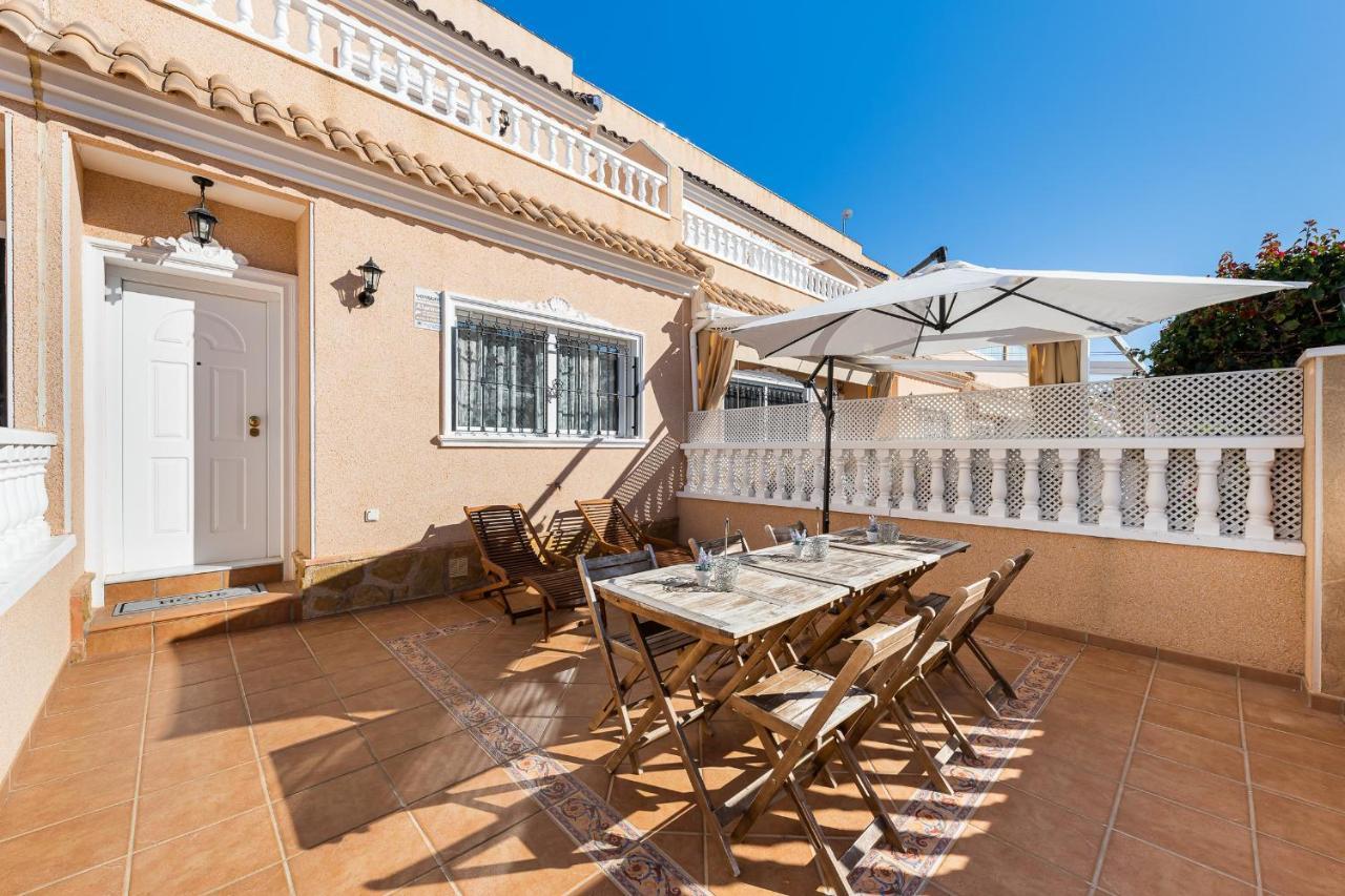 Bungalow La Zenia Cerca De La Playa オリウエラ エクステリア 写真