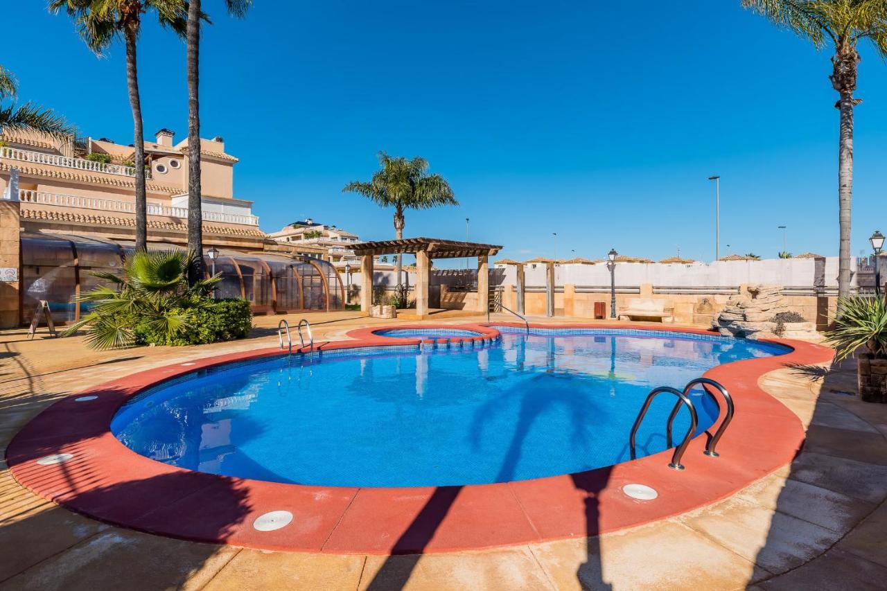 Bungalow La Zenia Cerca De La Playa オリウエラ エクステリア 写真